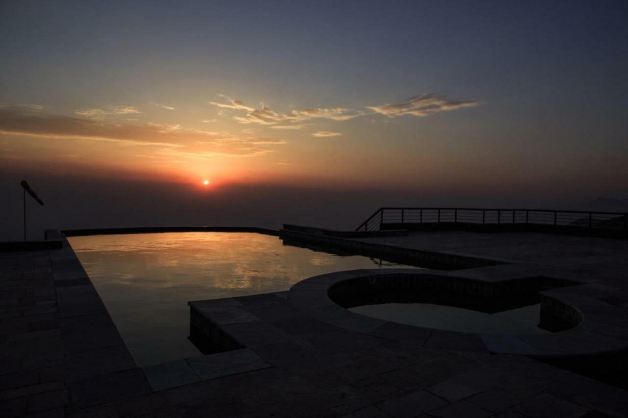 Chandragiri Hills Resort Thānkot Exterior photo