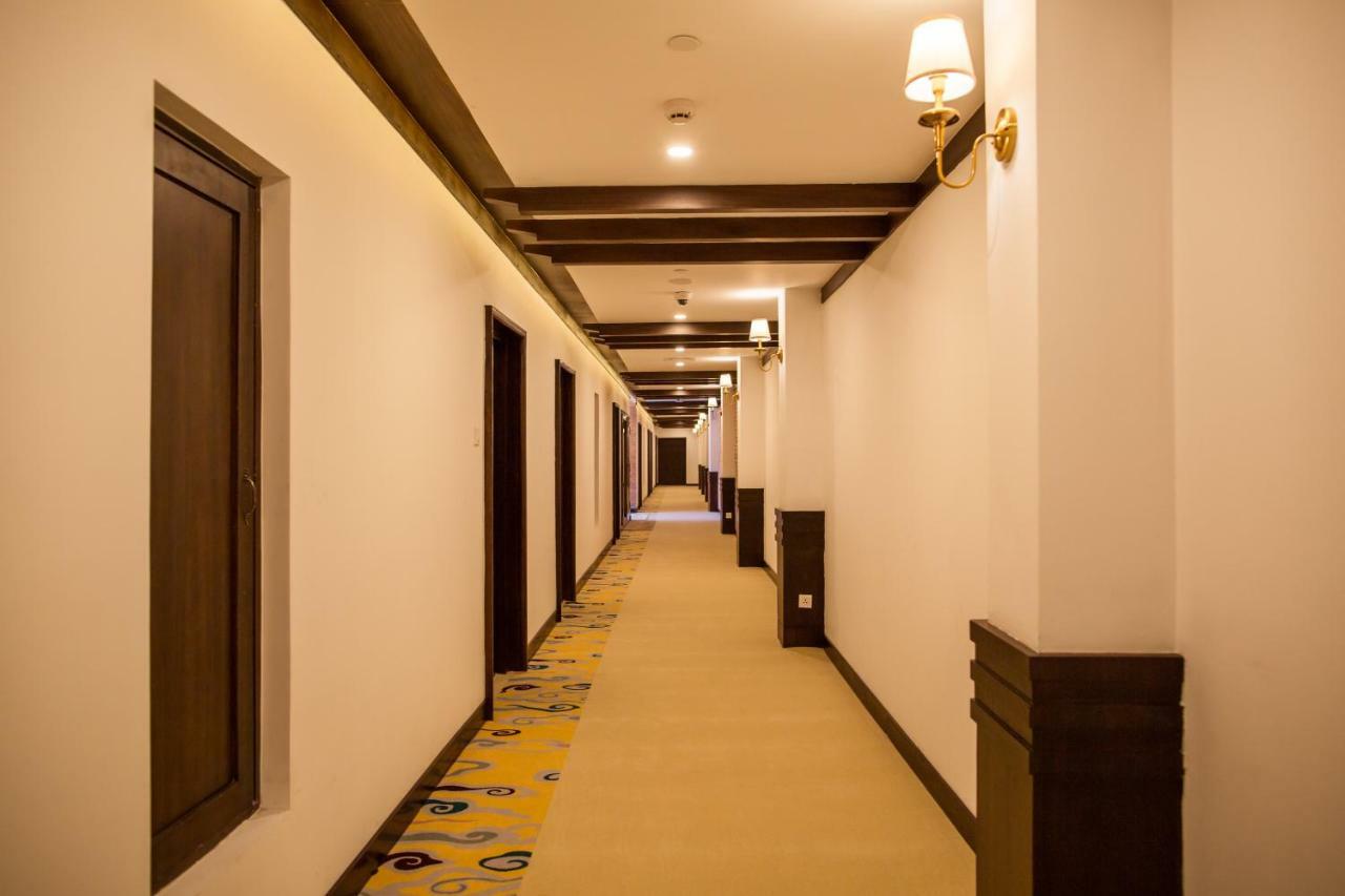 Chandragiri Hills Resort Thānkot Exterior photo